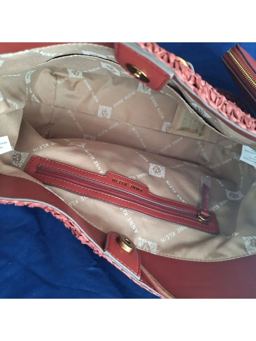 NWT Anne Klein Issa Red Straw Hobo Shoulder Bag w Wristlet & Tassle Key Ring